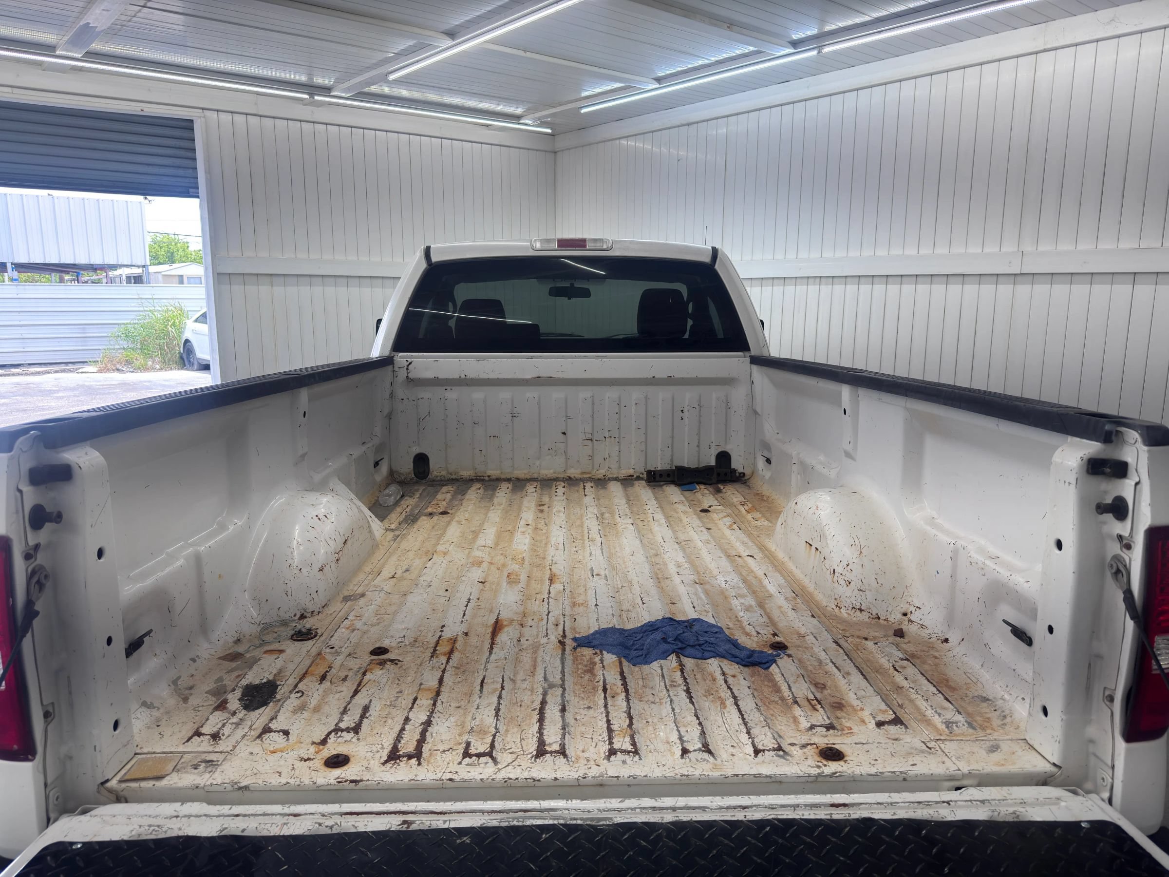 Used 2005 Ford F150 XL RWD image 11