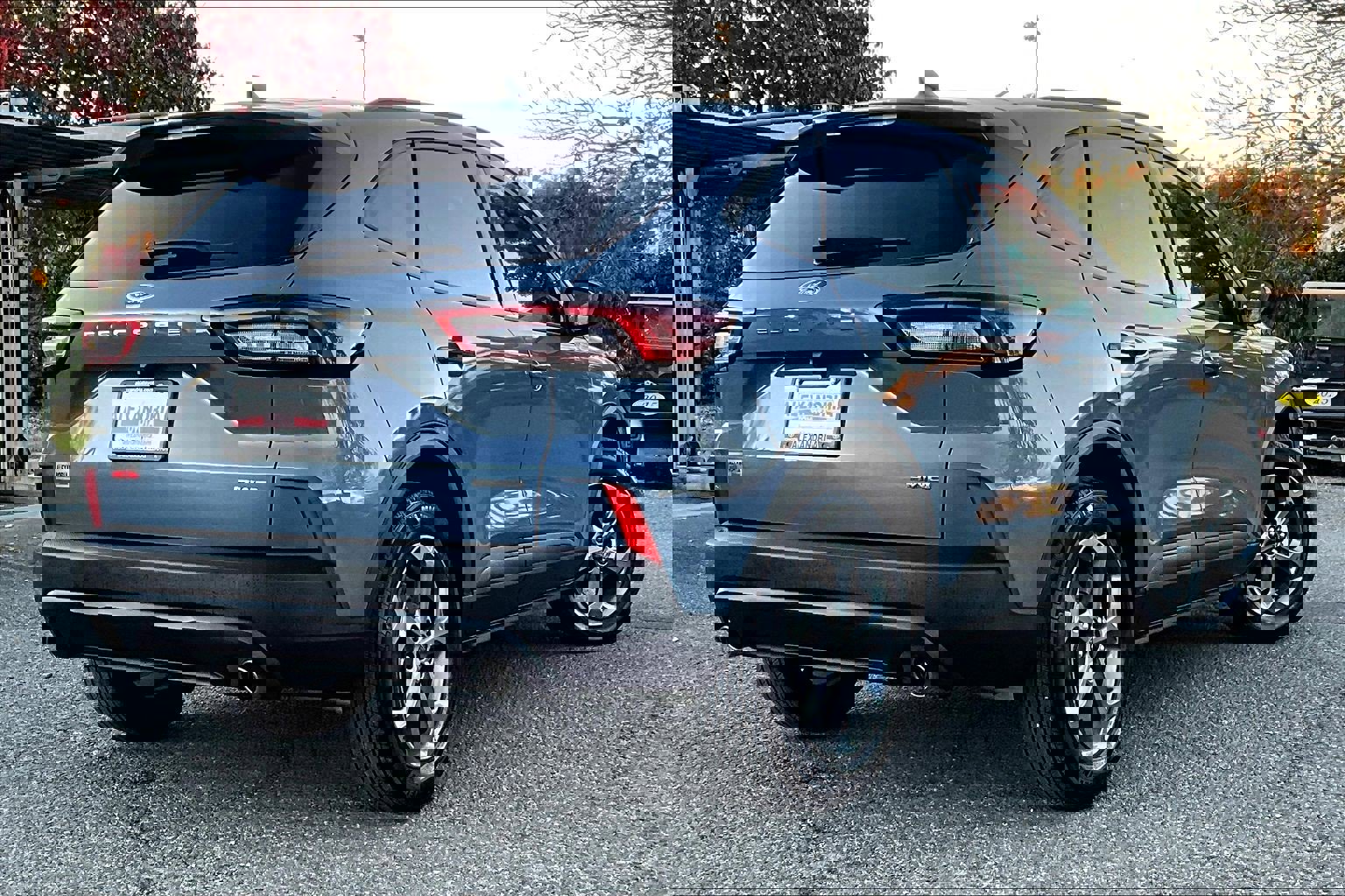 Used 2025 Ford Escape ST-Line w/ Cold Weather Package image 11