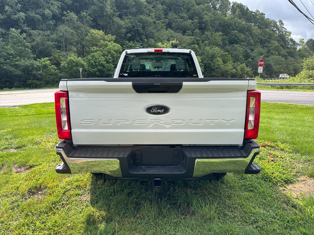 New 2026 Ford F250 XL w/ FX4 Off-Road Package AWD/4WD image 12