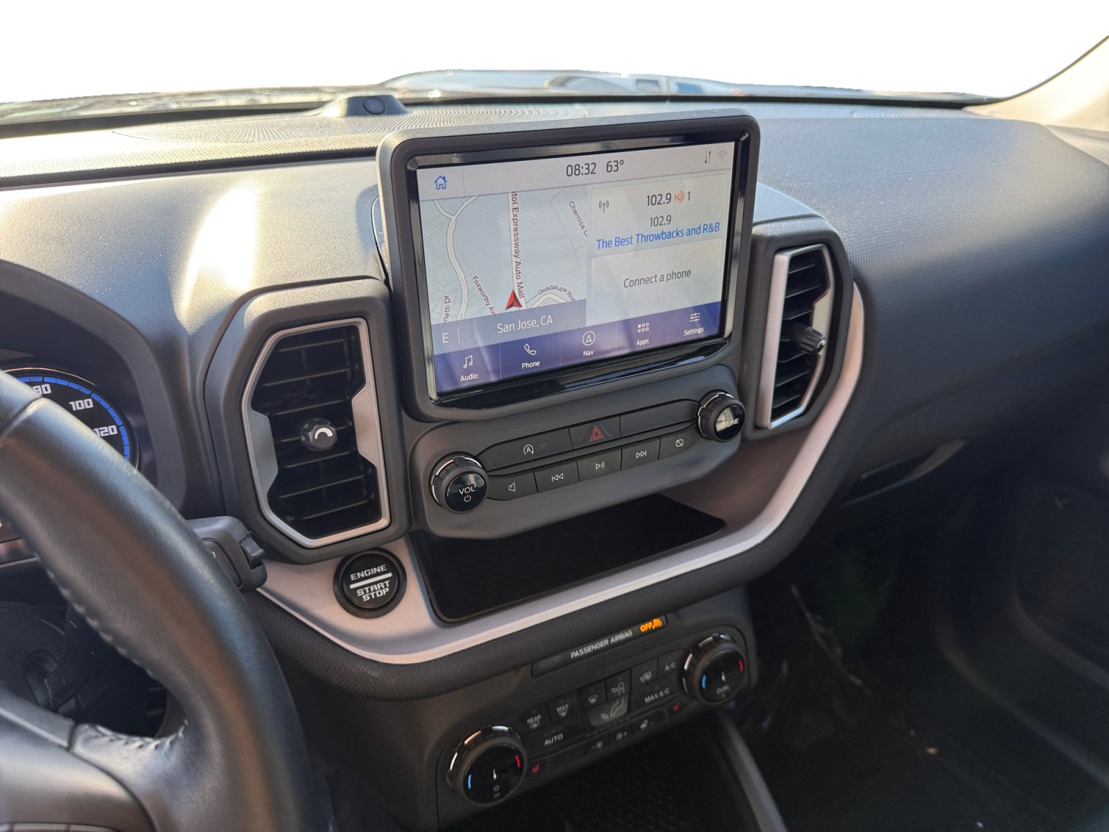 Certified 2023 Ford Bronco Sport Outer Banks w/ Tech Package AWD/4WD image 12