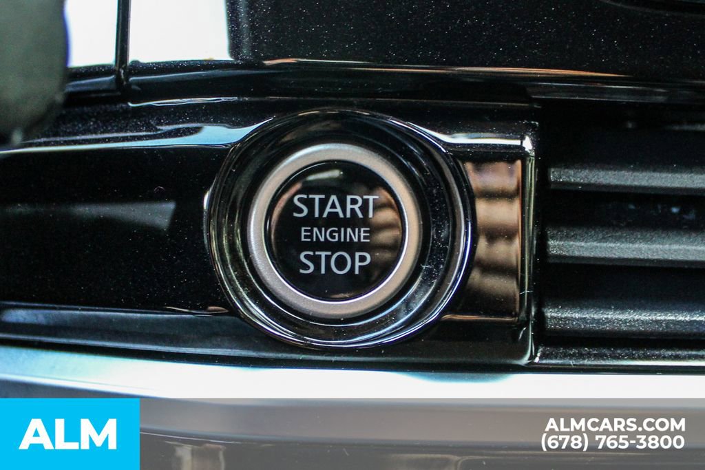 Used 2022 Nissan Pathfinder Platinum w/ Cargo Package image 29