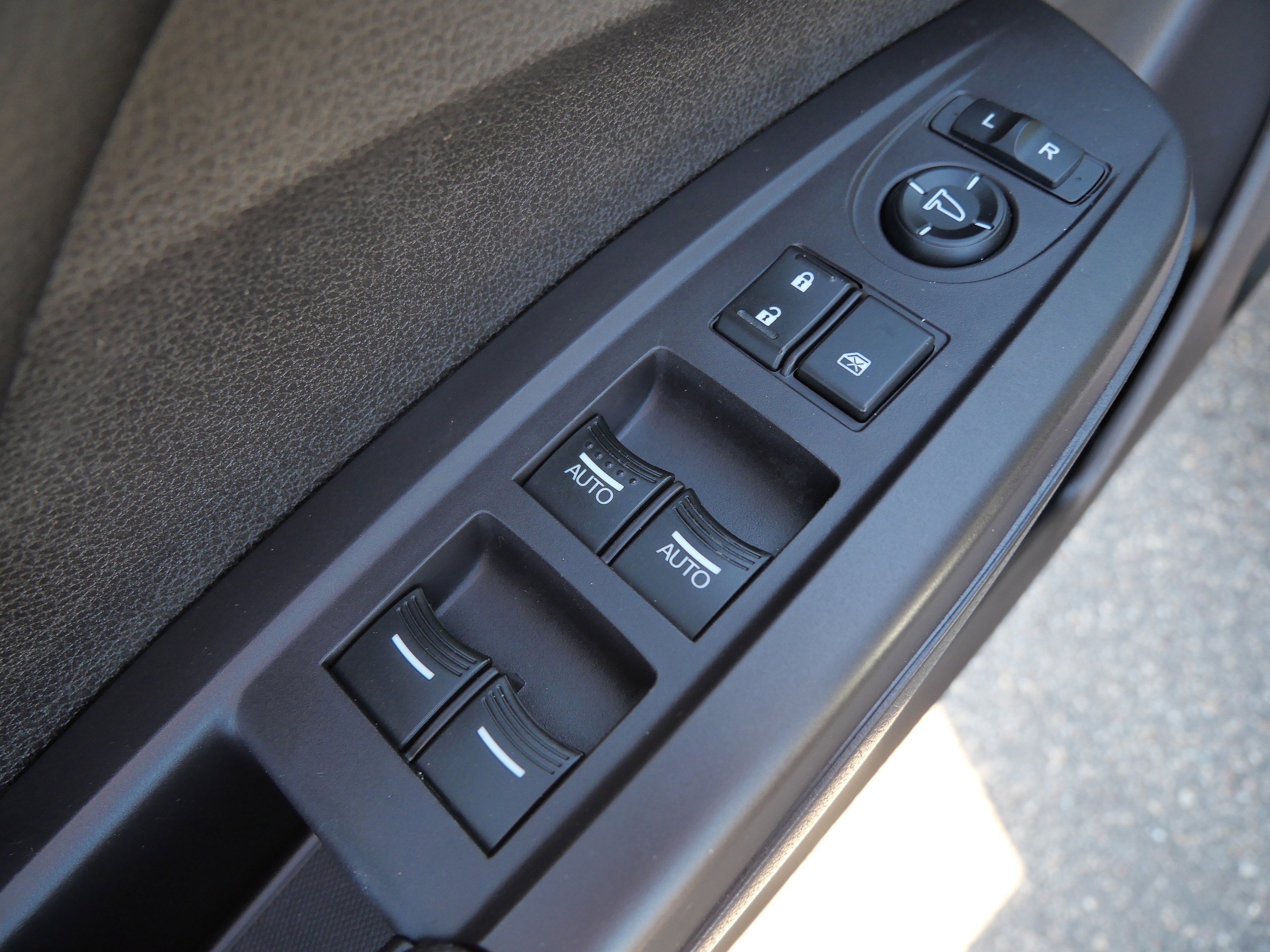 Used 2017 Acura RDX AWD w/ Advance Package image 19