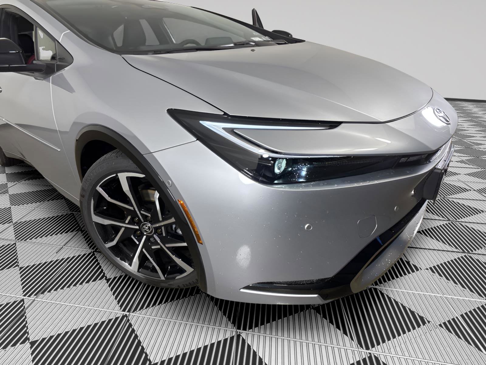 New 2026 Toyota Prius Plug-In Hybrid image 7