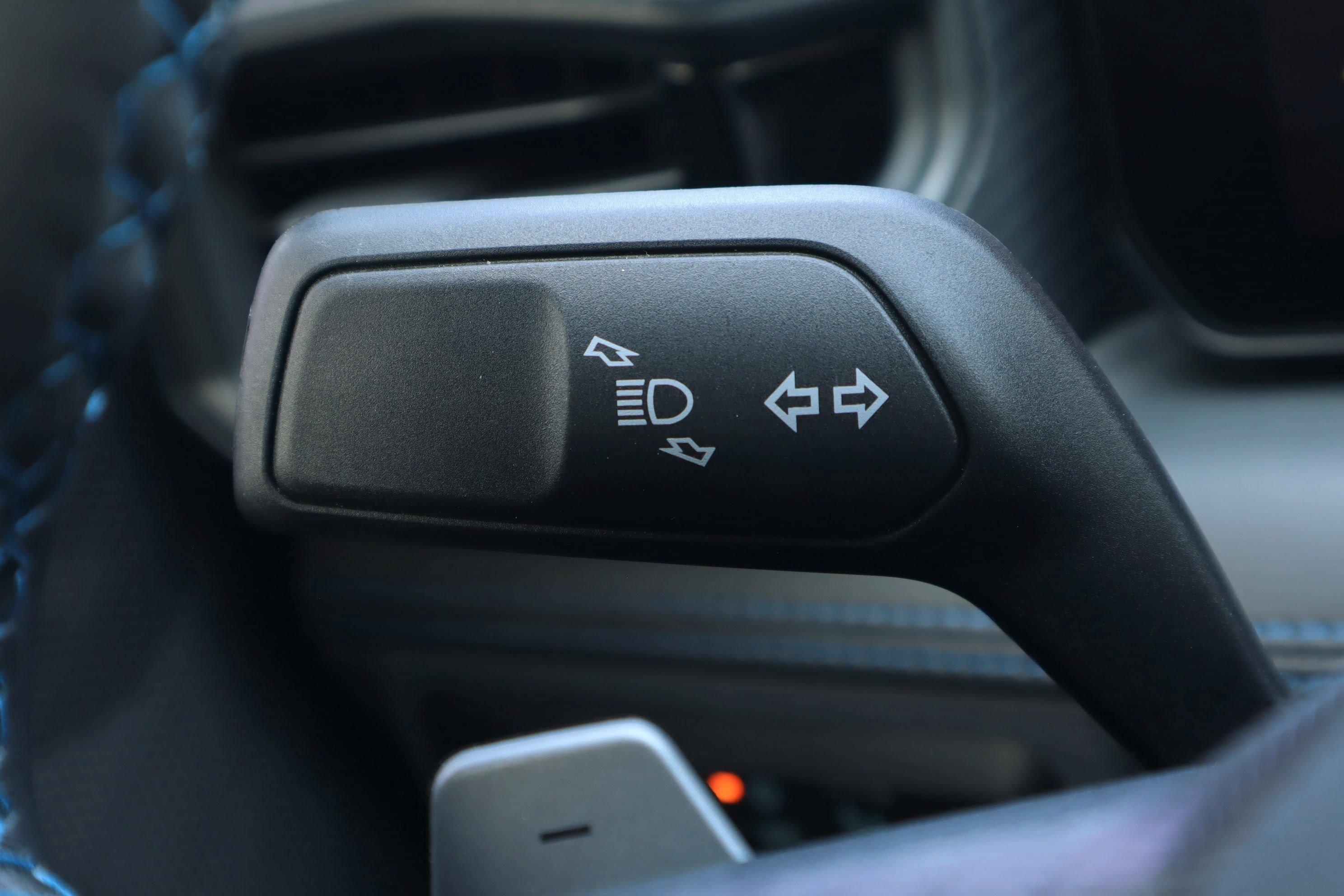 Used 2025 Ford Mustang Dark Horse RWD image 19