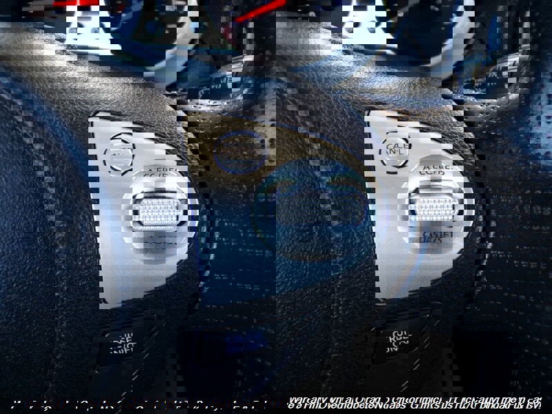 Used 2015 Nissan Juke S image 39