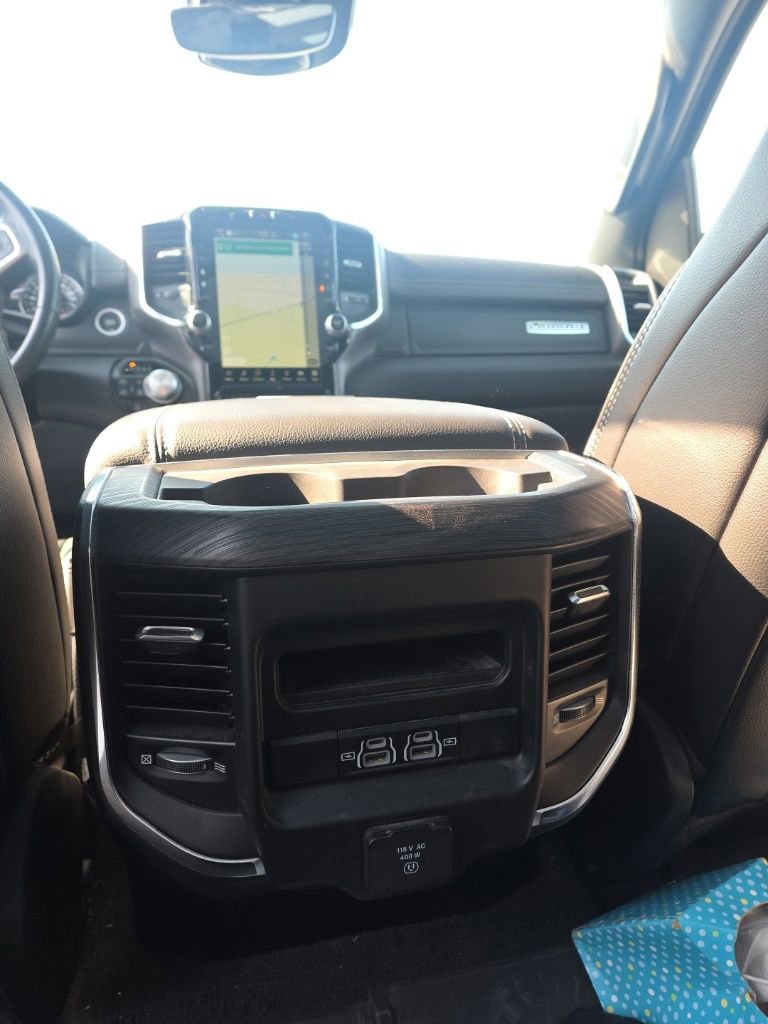 Used 2023 RAM 1500 Laramie AWD/4WD image 15
