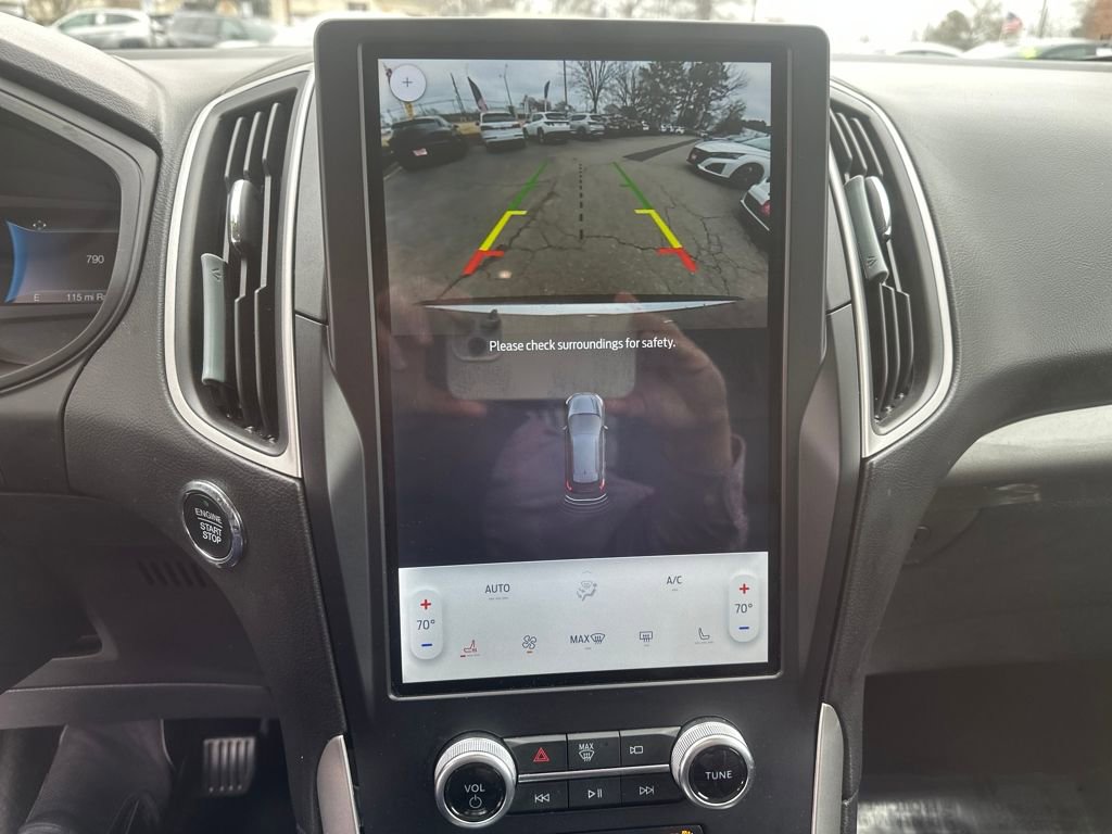 Used 2024 Ford Edge SEL image 10