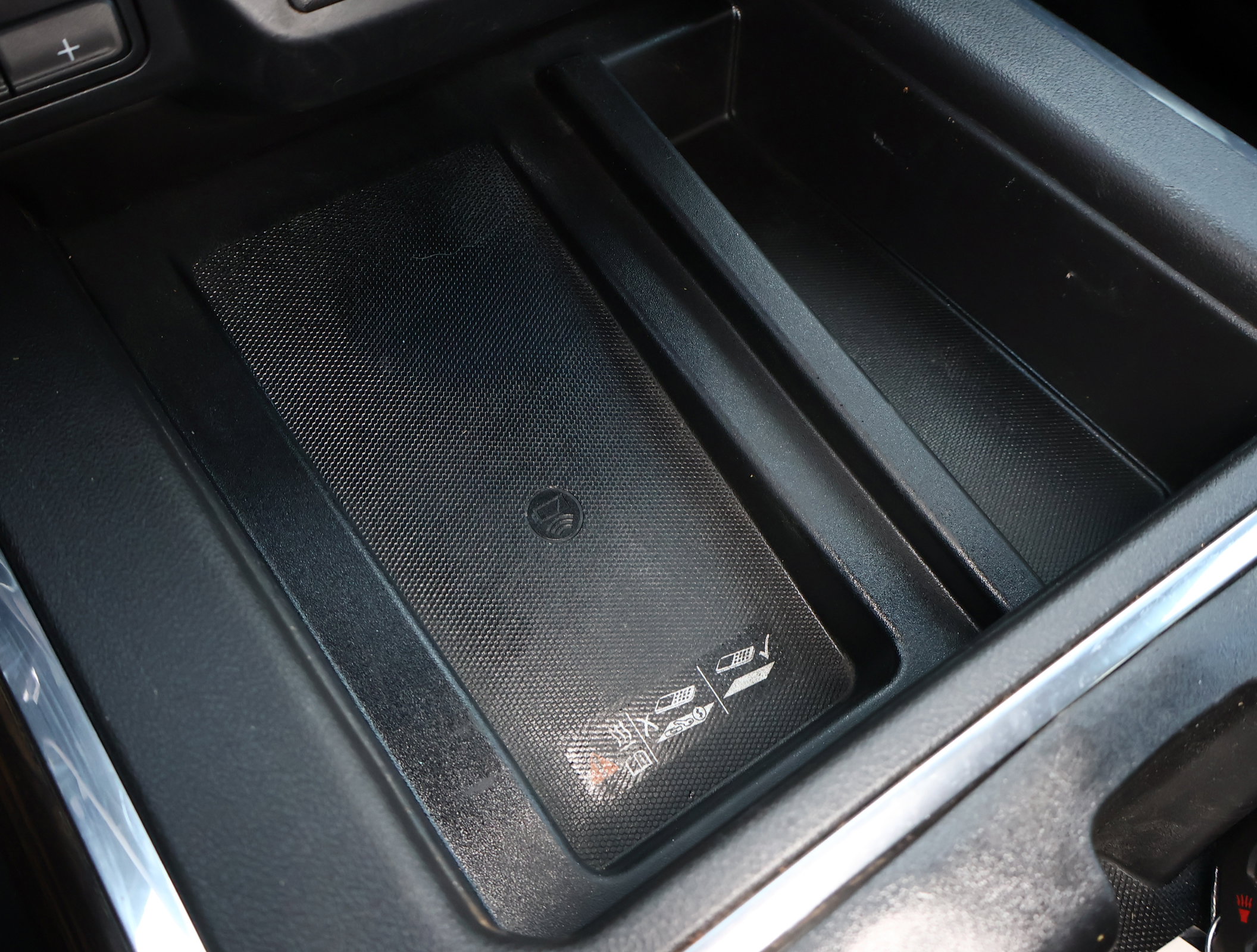Used 2019 Chevrolet Silverado 1500 High Country w/ Technology Package image 24
