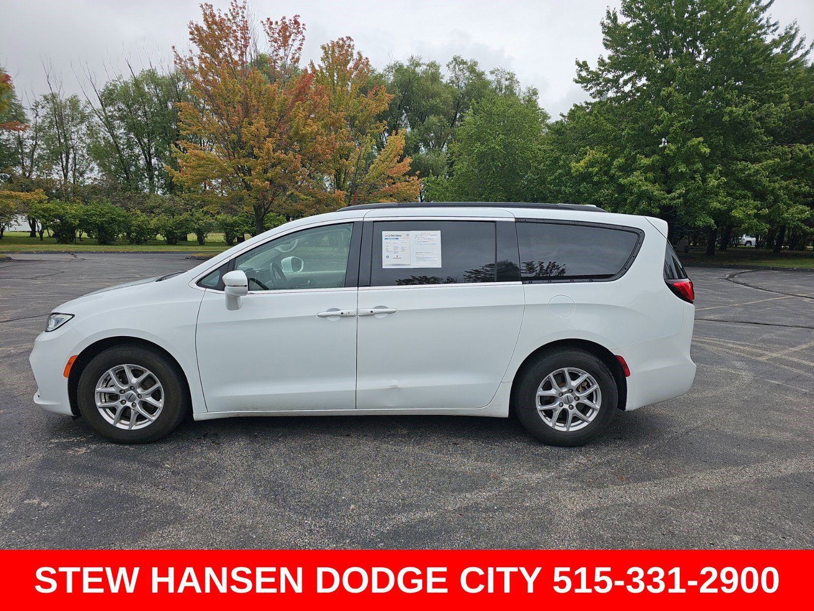 Used 2022 Chrysler Pacifica Touring-L