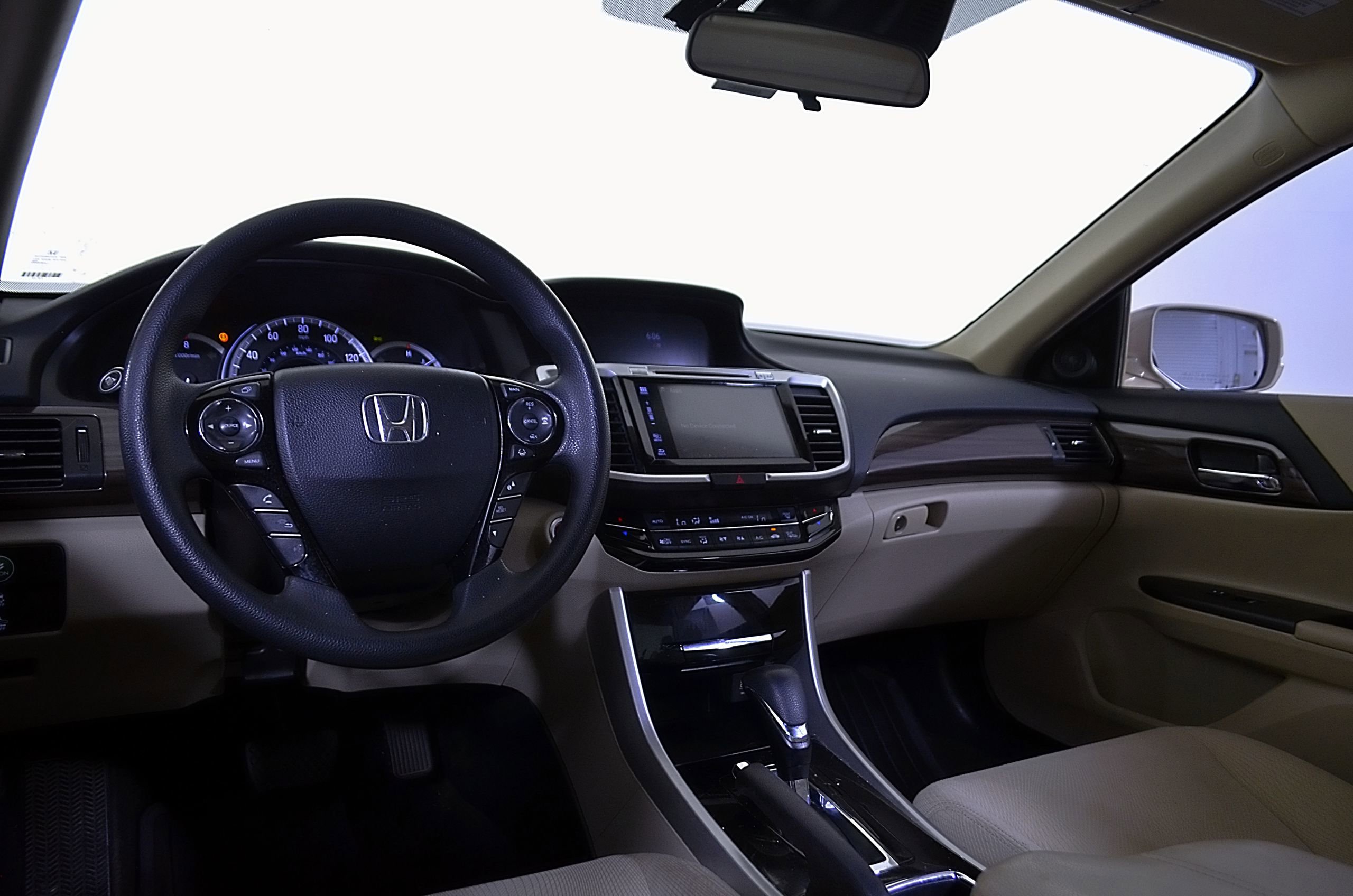 Used 2017 Honda Accord EX image 13