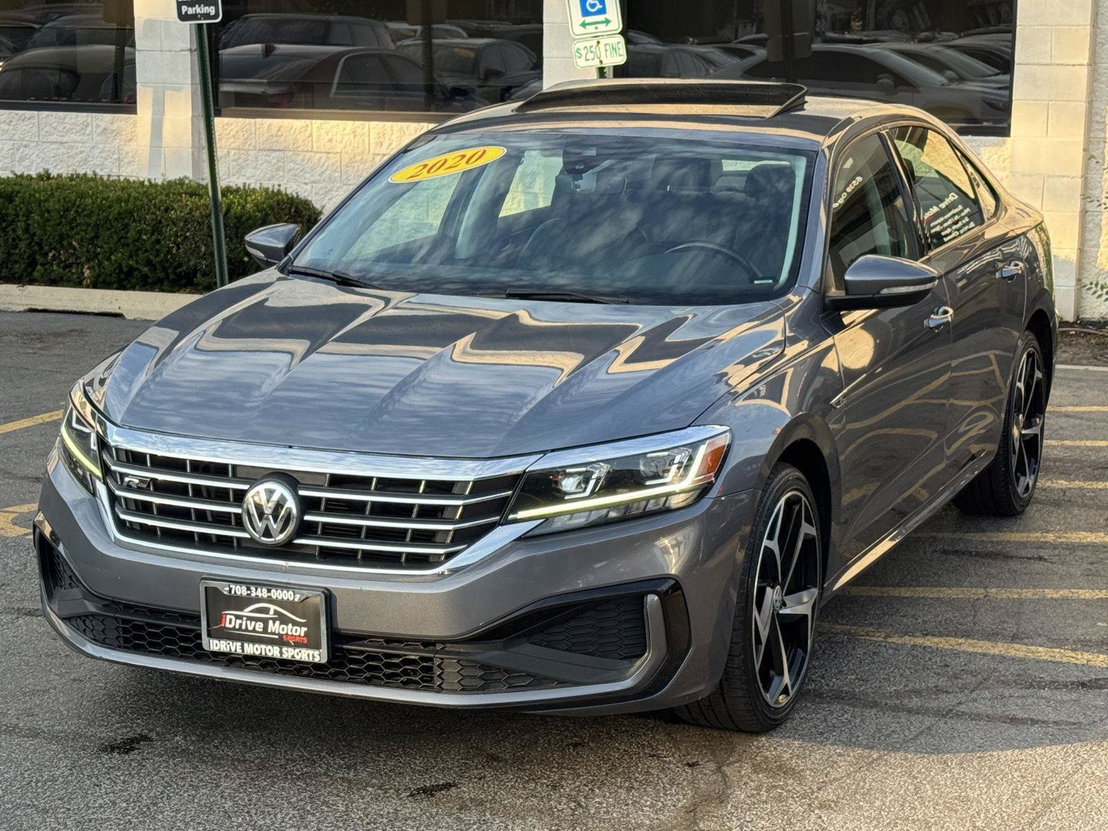 Used 2020 Volkswagen Passat 2.0T R-Line FWD image 17