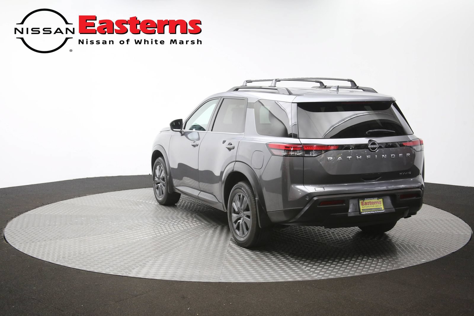 Used 2022 Nissan Pathfinder SV AWD/4WD image 62