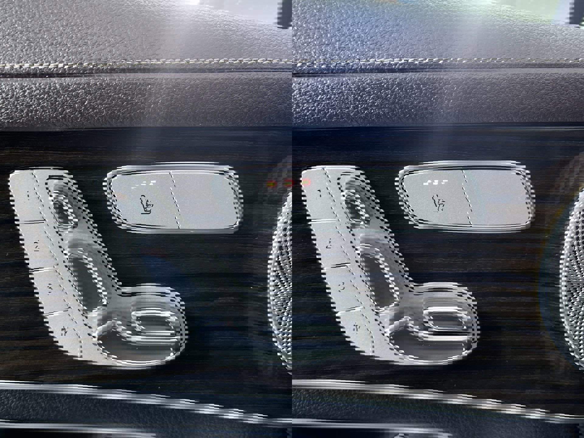 Used 2018 Mercedes-Benz GLC 300 image 23