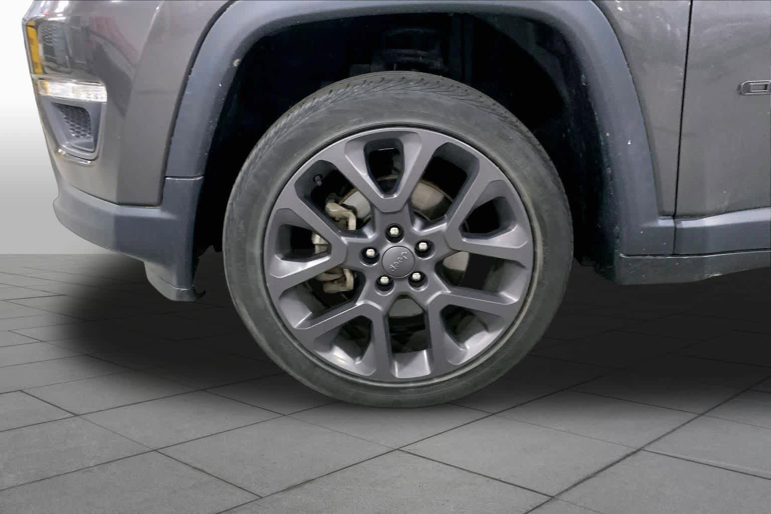 Used 2021 Jeep Compass Latitude AWD/4WD image 11