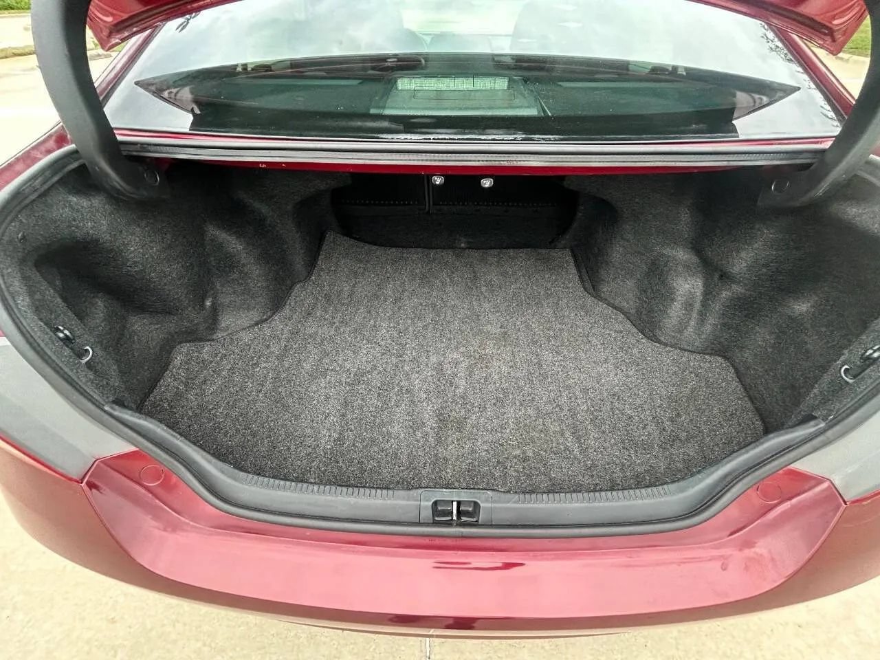 Used 2017 Toyota Camry SE FWD image 11