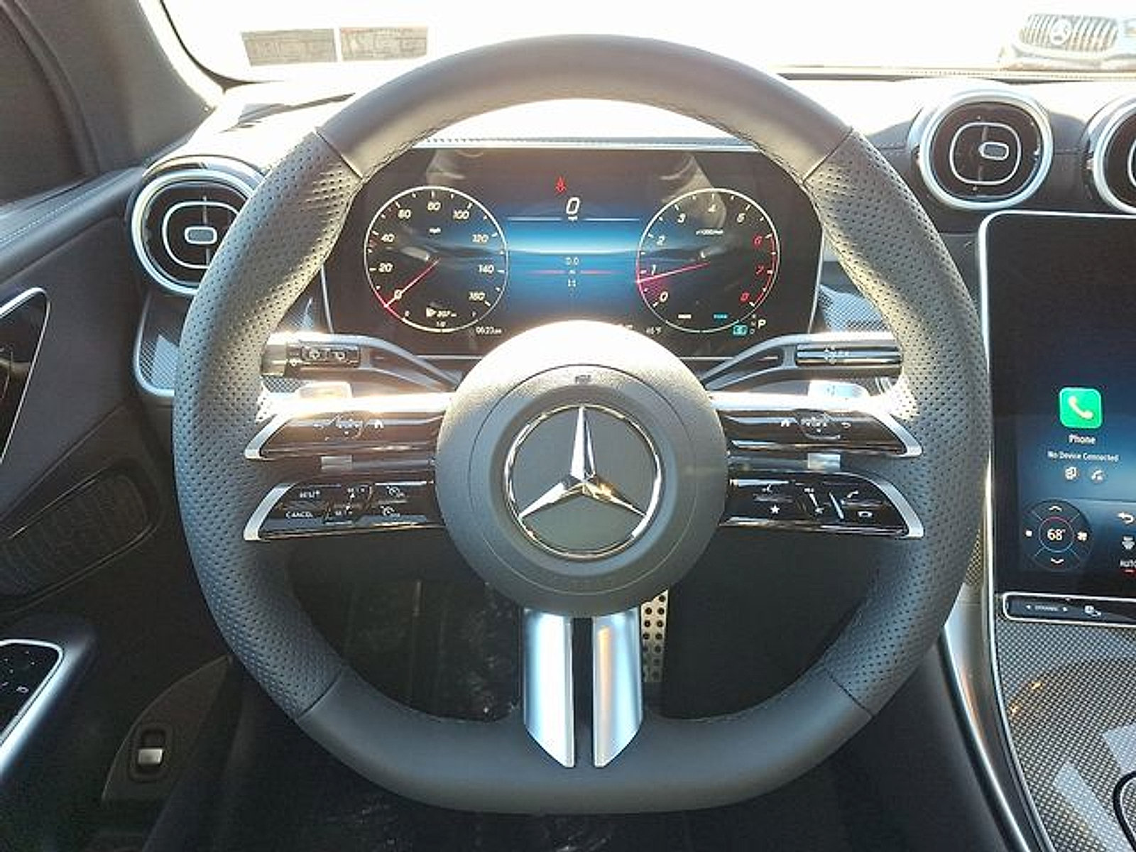 Used 2026 Mercedes-Benz GLC 300 4MATIC image 16