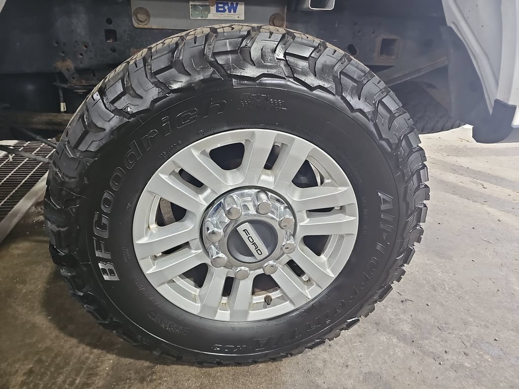 Used 2018 Ford F250 XLT w/ XLT Value Package AWD/4WD image 37