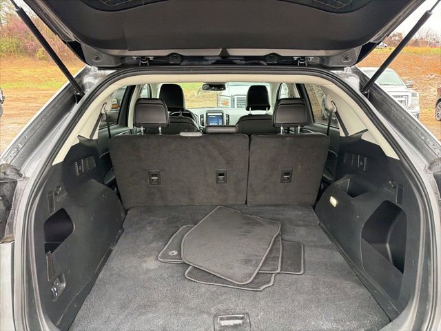Used 2024 Ford Edge SEL image 11