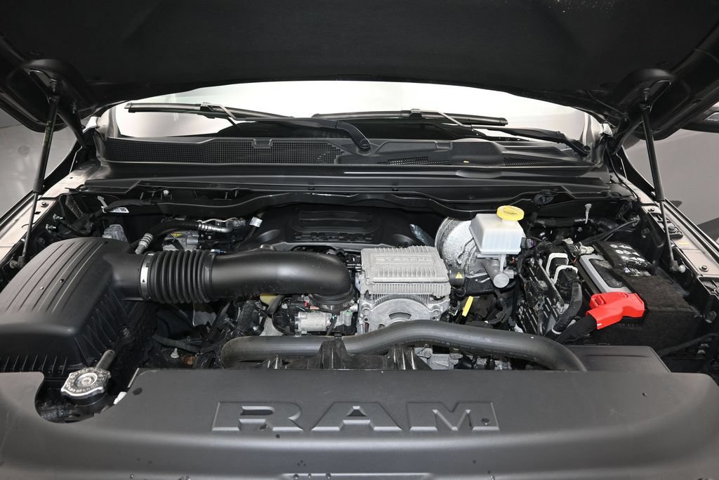 Used 2023 RAM 1500 Laramie AWD/4WD image 15
