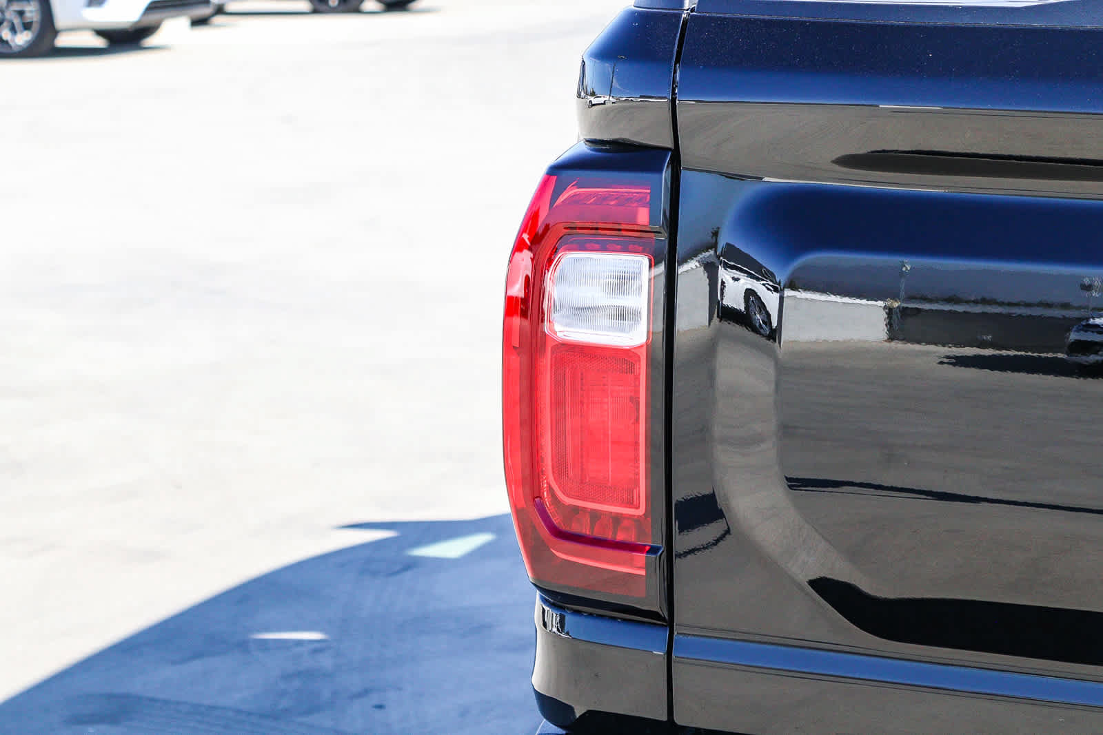 Used 2026 GMC Canyon AT4 AWD/4WD image 13