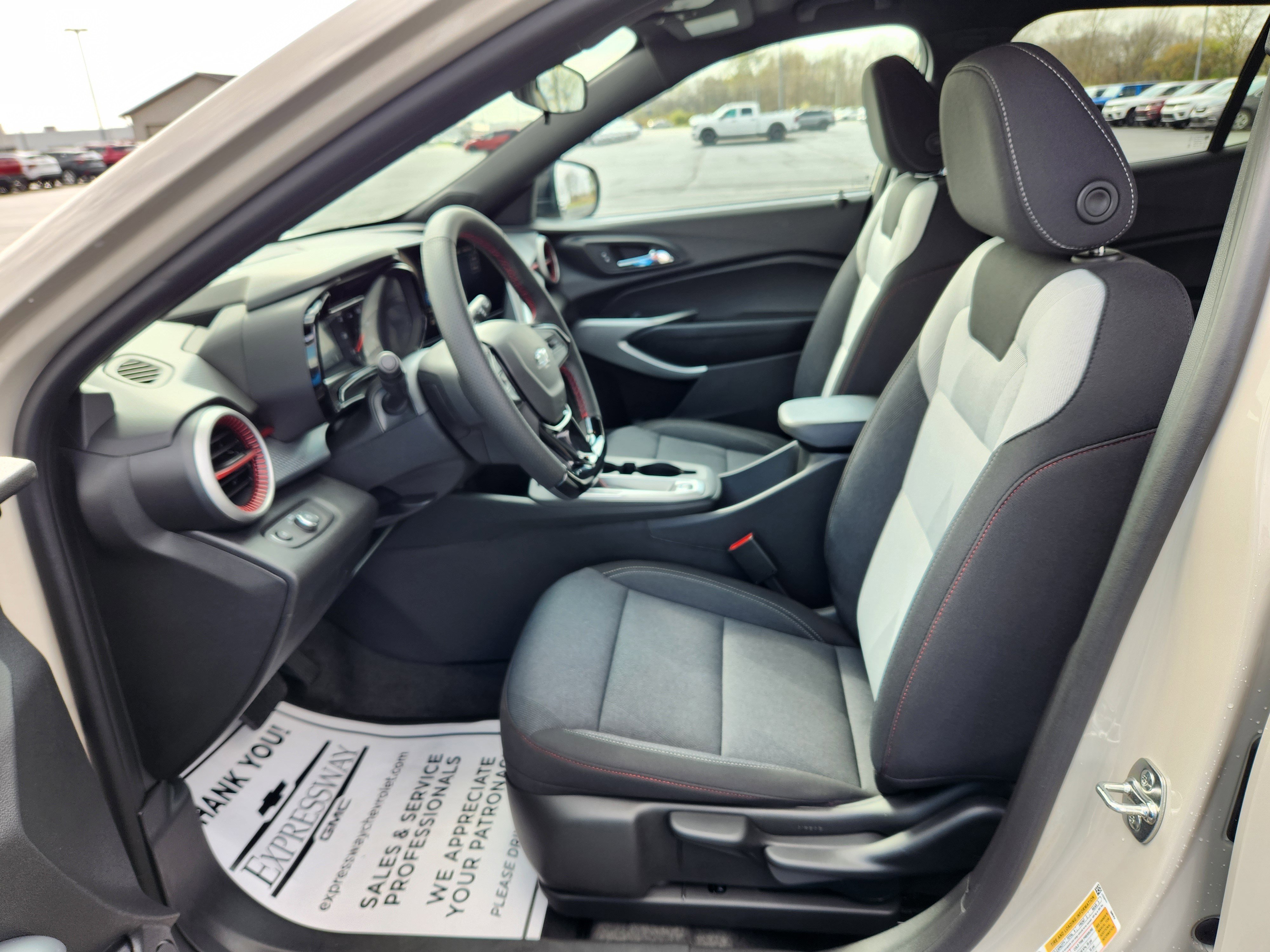 New 2026 Chevrolet Trax RS w/ Driver Confidence Package image 9