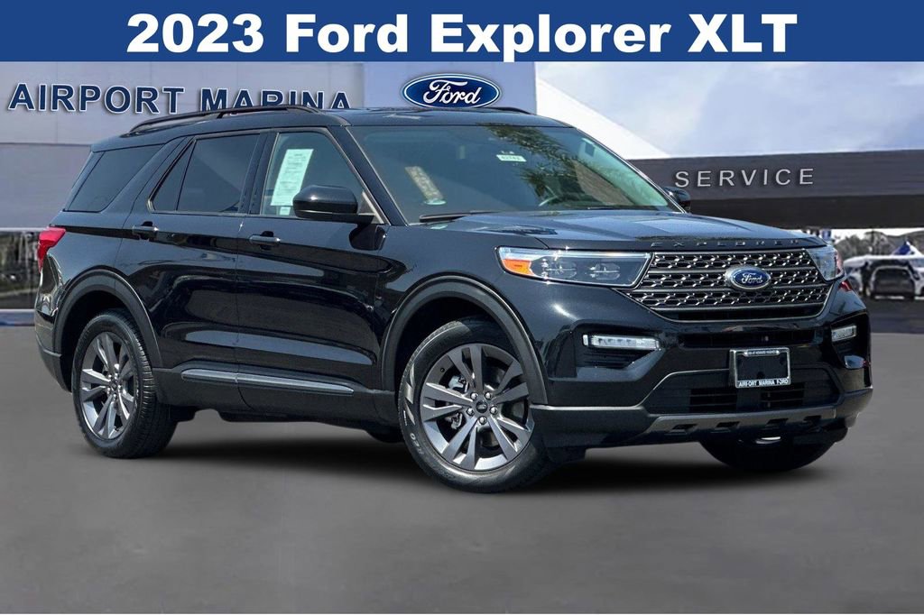Certified 2023 Ford Explorer XLT w/ Equipment Group 202A RWD image 2