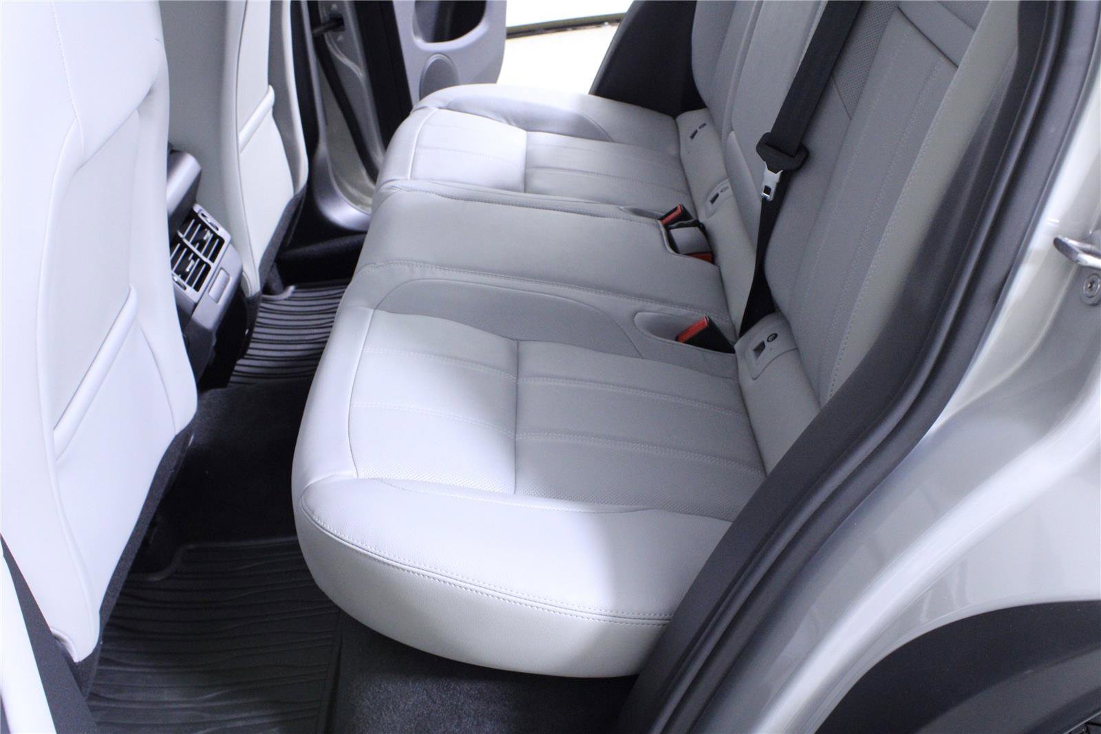 Used 2024 Land Rover Range Rover Evoque S AWD/4WD image 12