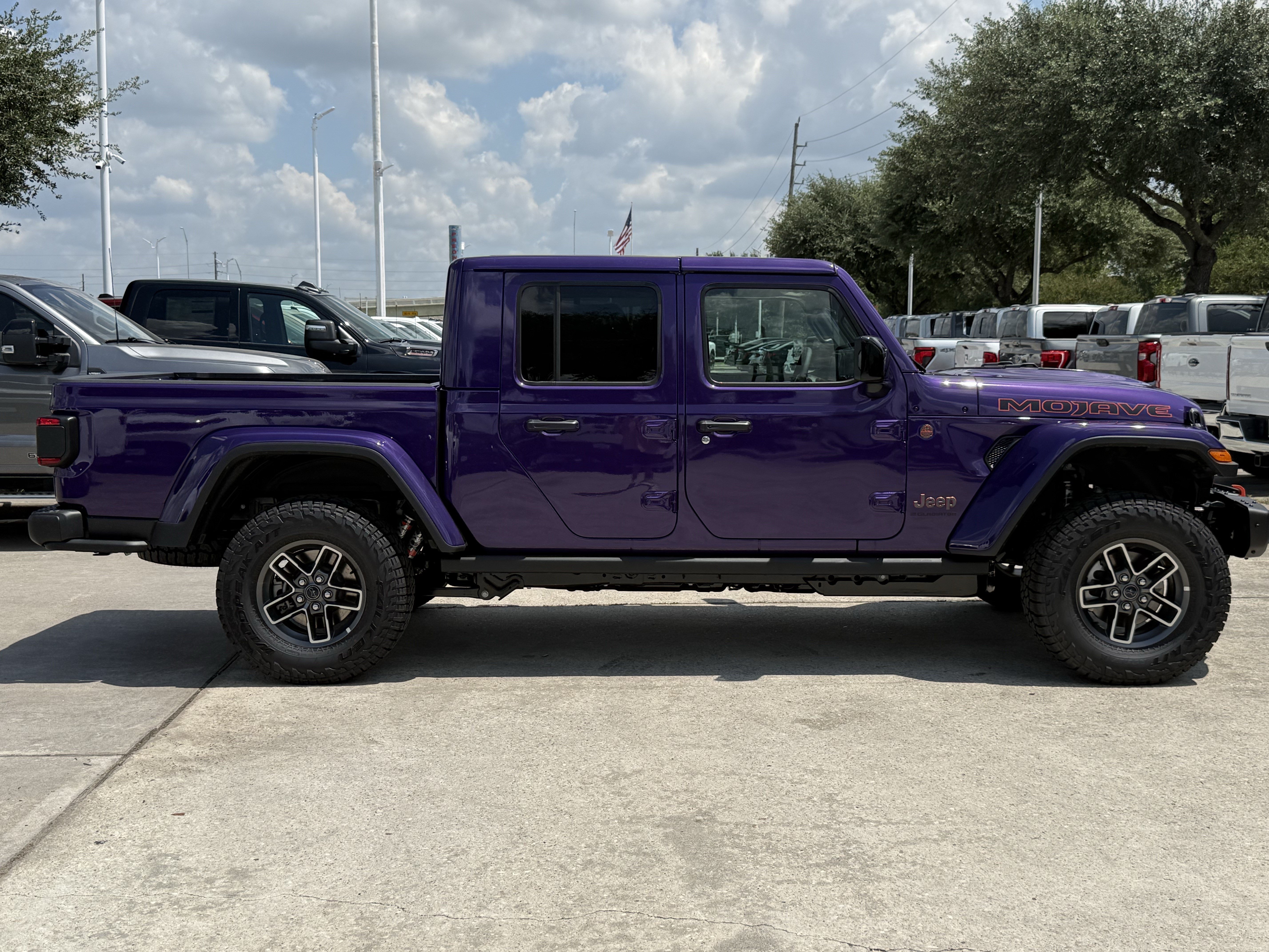 New 2026 Jeep Gladiator Mojave AWD/4WD image 3