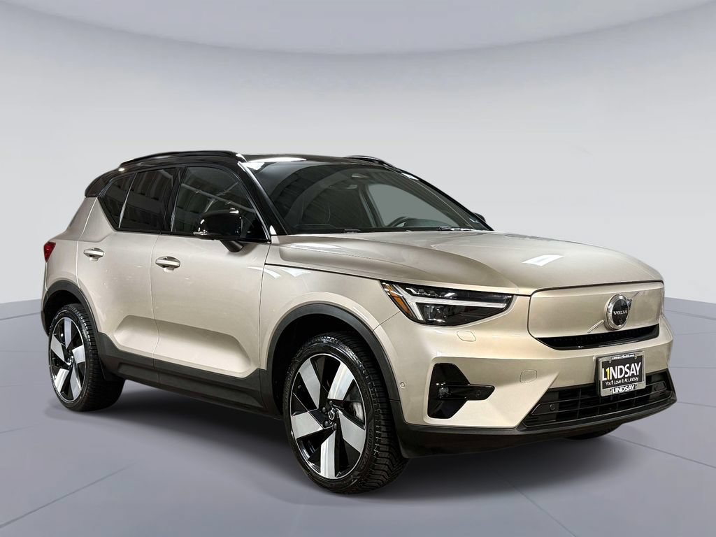 Used 2023 Volvo XC40 Recharge Ultimate w/ Protection Package Premier AWD/4WD image 9