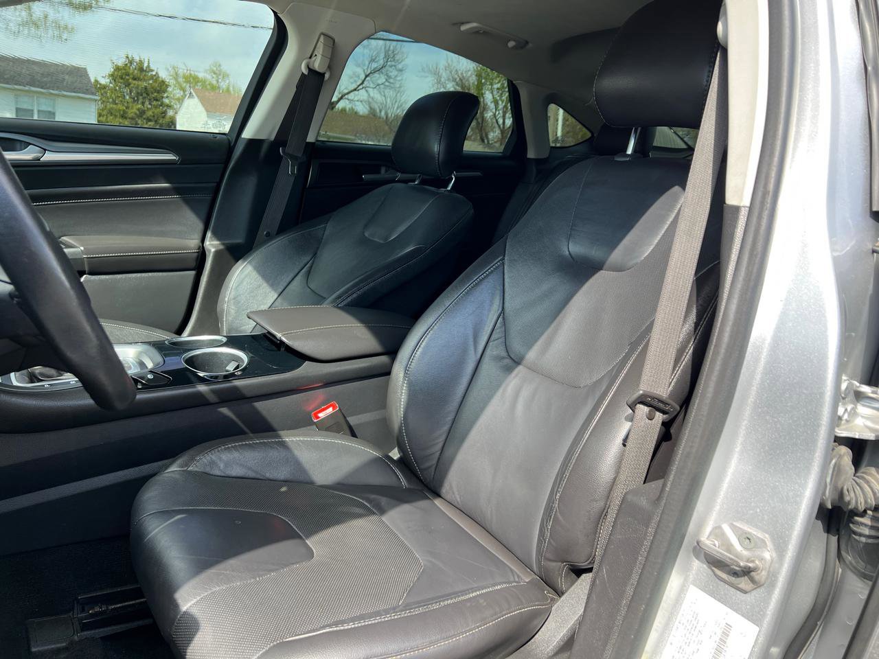Used 2013 Ford Fusion Titanium w/ Titanium Driver Assist Pkg FWD image 17