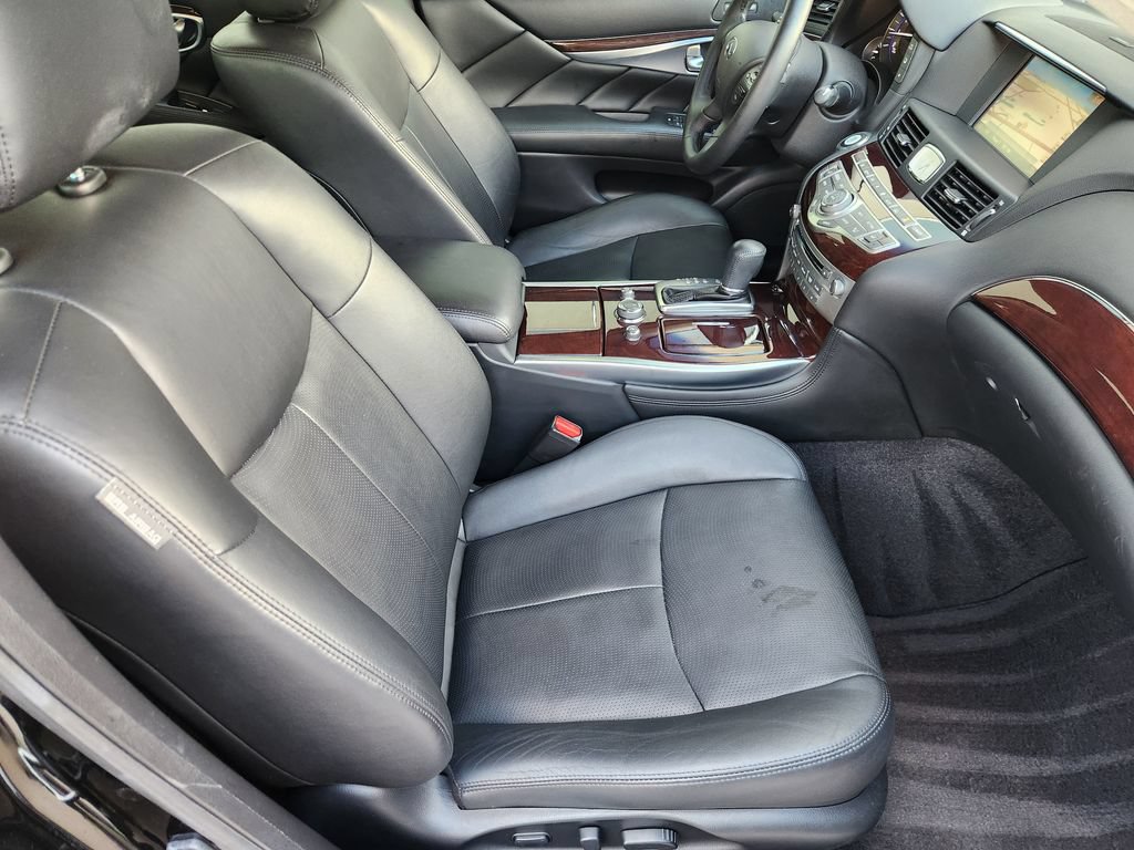 Used 2015 INFINITI Q70 L 3.7 w/ Technology Package RWD image 14