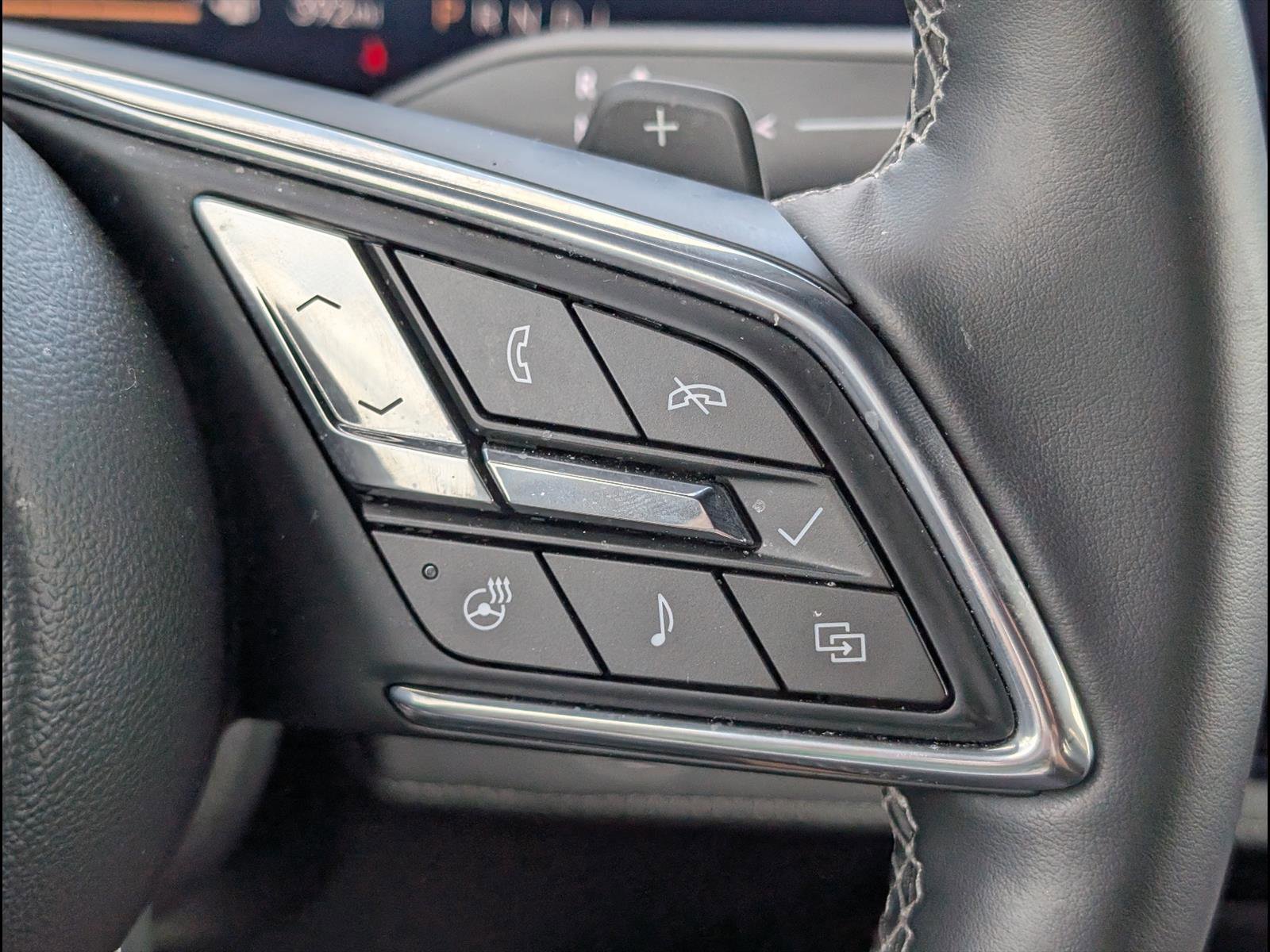 Used 2025 Buick Enclave Preferred FWD image 17