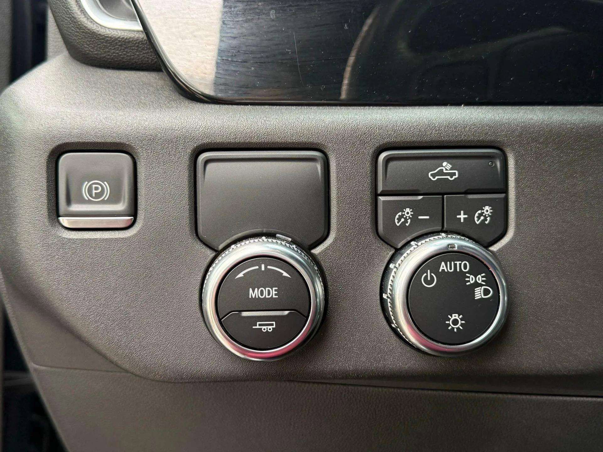 Used 2022 GMC Sierra 1500 SLE image 34