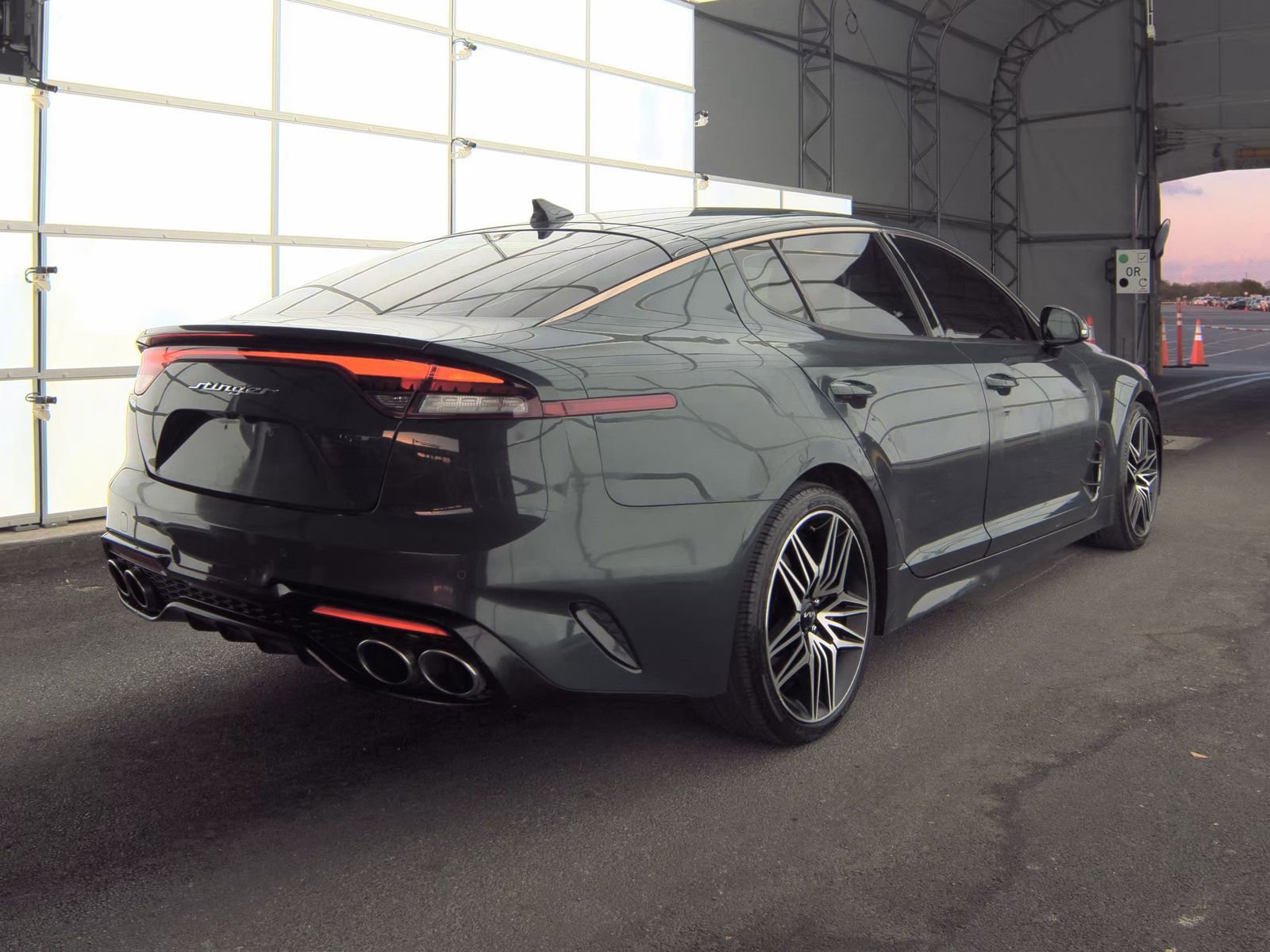 Used 2022 Kia Stinger GT1 image 6