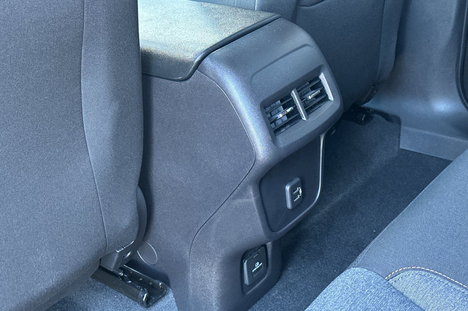 Used 2024 Chevrolet Equinox LT image 15