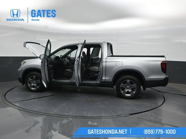 Certified 2025 Honda Ridgeline TrailSport image 55