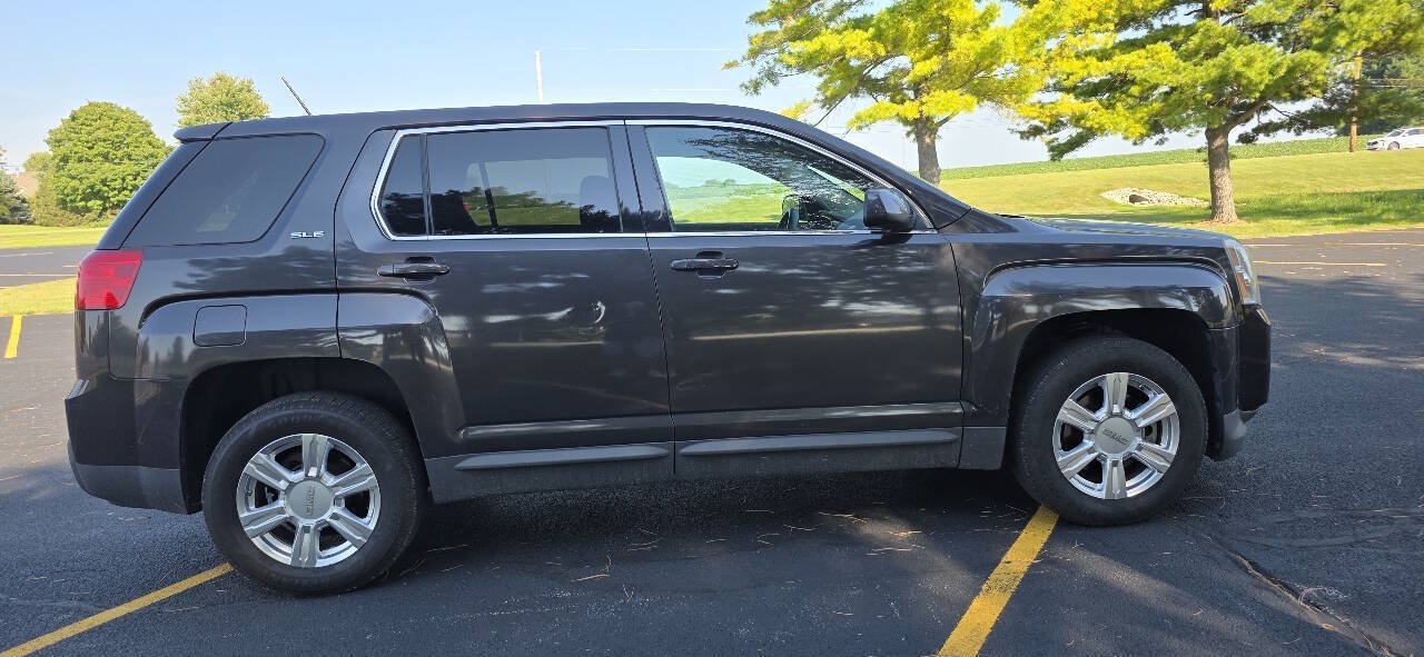 Used 2015 GMC Terrain SLE FWD image 2