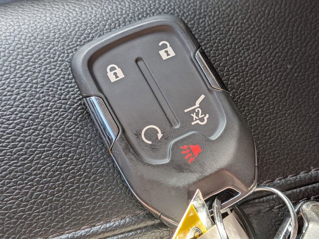 Used 2023 GMC Terrain SLE w/ Driver Convenience Package image 34