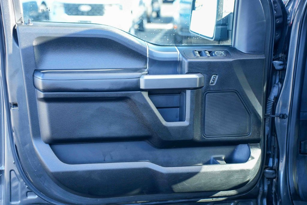 Used 2020 Ford F150 XLT w/ Equipment Group 302A Luxury AWD/4WD image 14