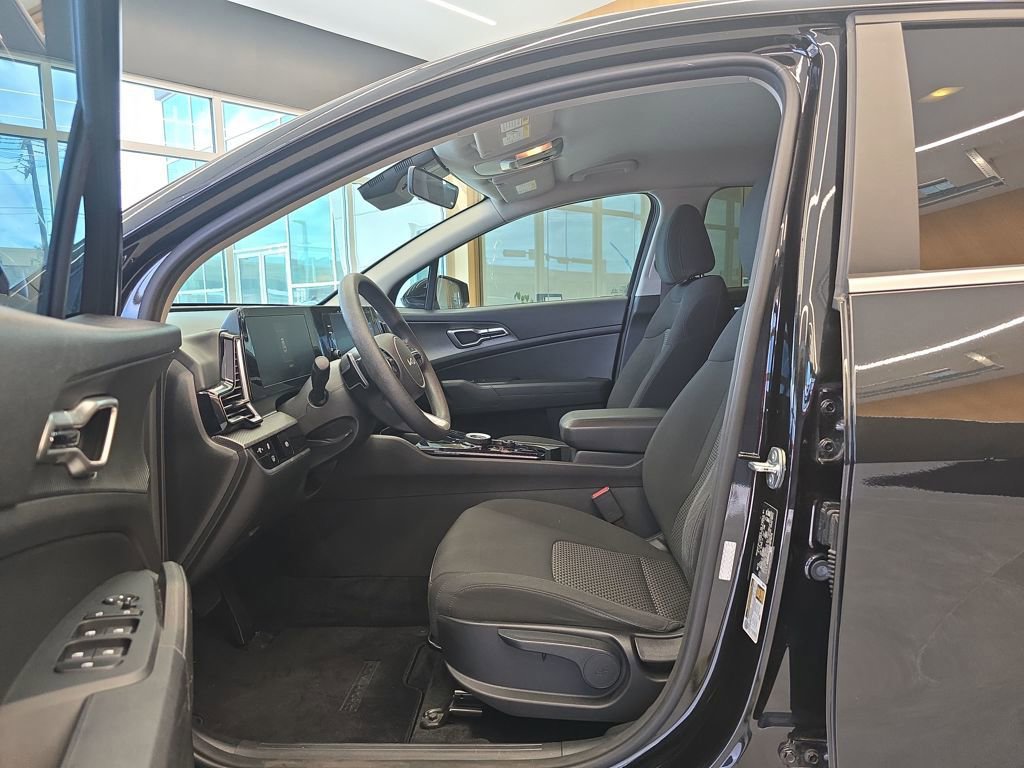 Certified 2023 Kia Sportage LX image 13