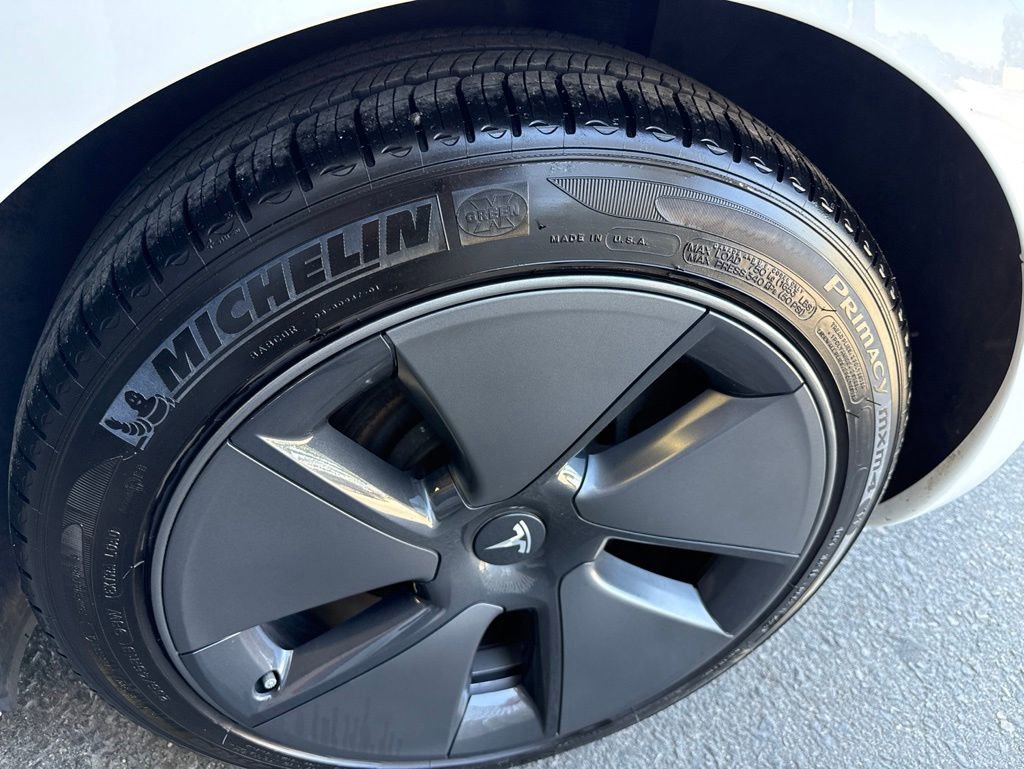 Used 2021 Tesla Model 3 Standard Range Plus RWD image 11