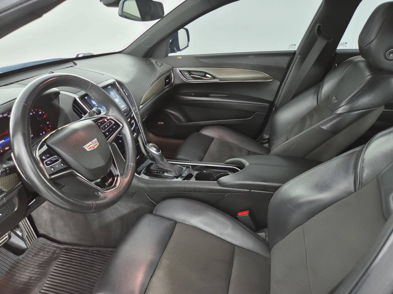 Used 2017 Cadillac ATS V w/ Luxury Package RWD image 16