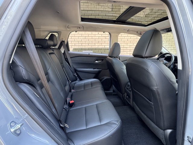 Used 2022 Nissan Rogue SL w/ SL Premium Package AWD/4WD image 28