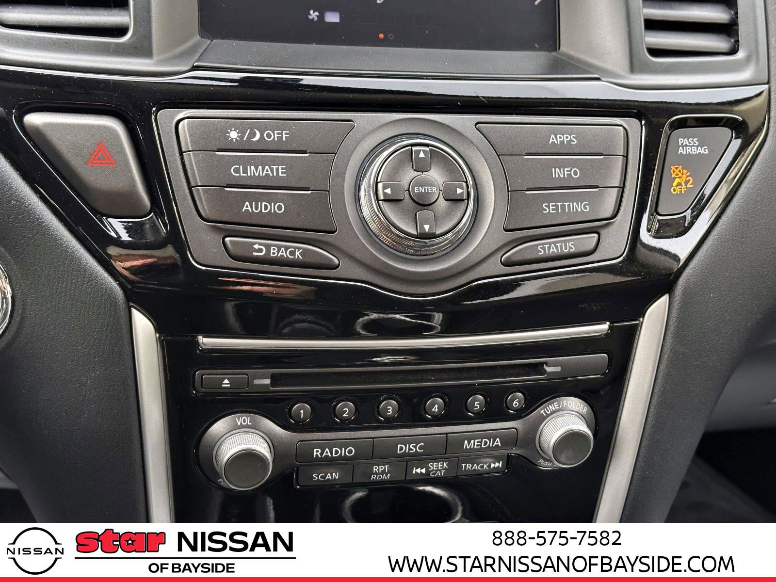 Used 2019 Nissan Pathfinder SV image 27