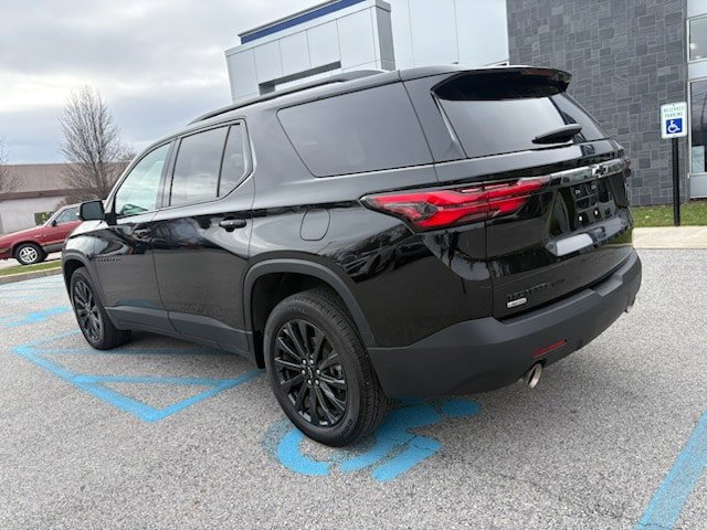 Used 2024 Chevrolet Traverse RS AWD/4WD image 5