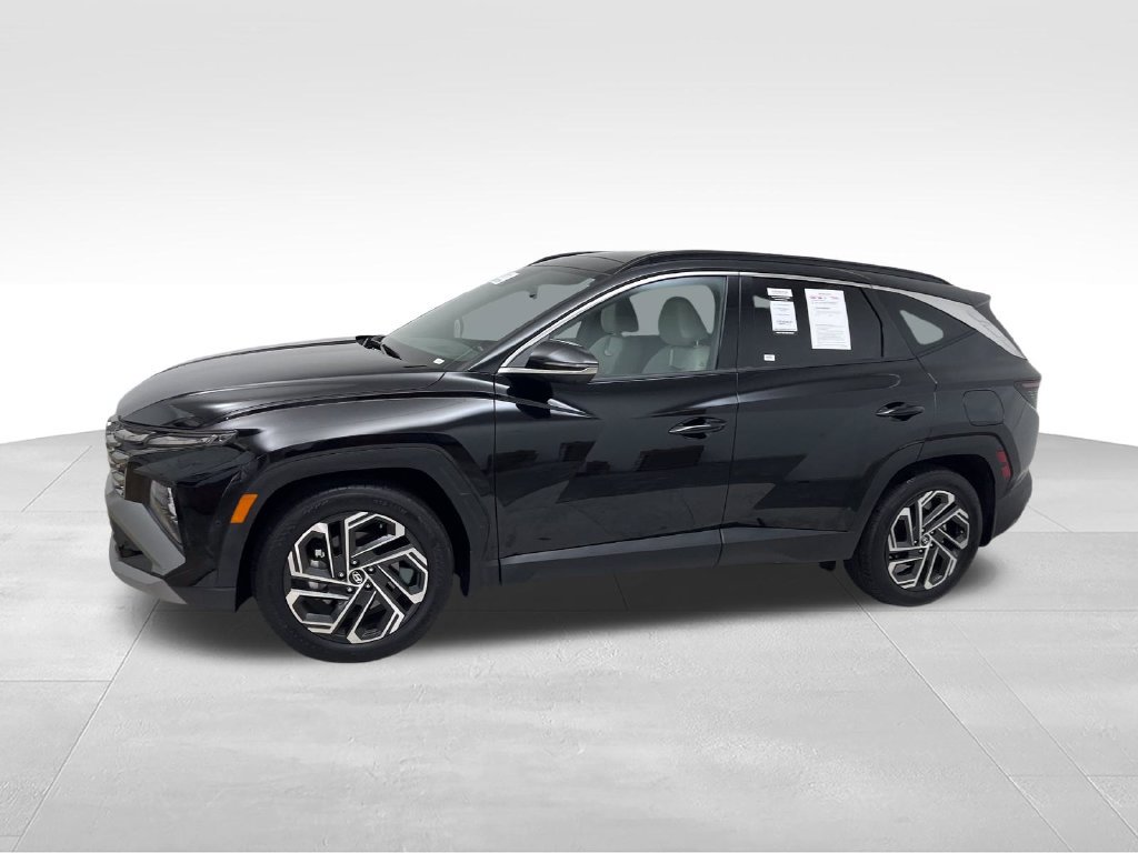 Used 2026 Hyundai Tucson Limited FWD image 2