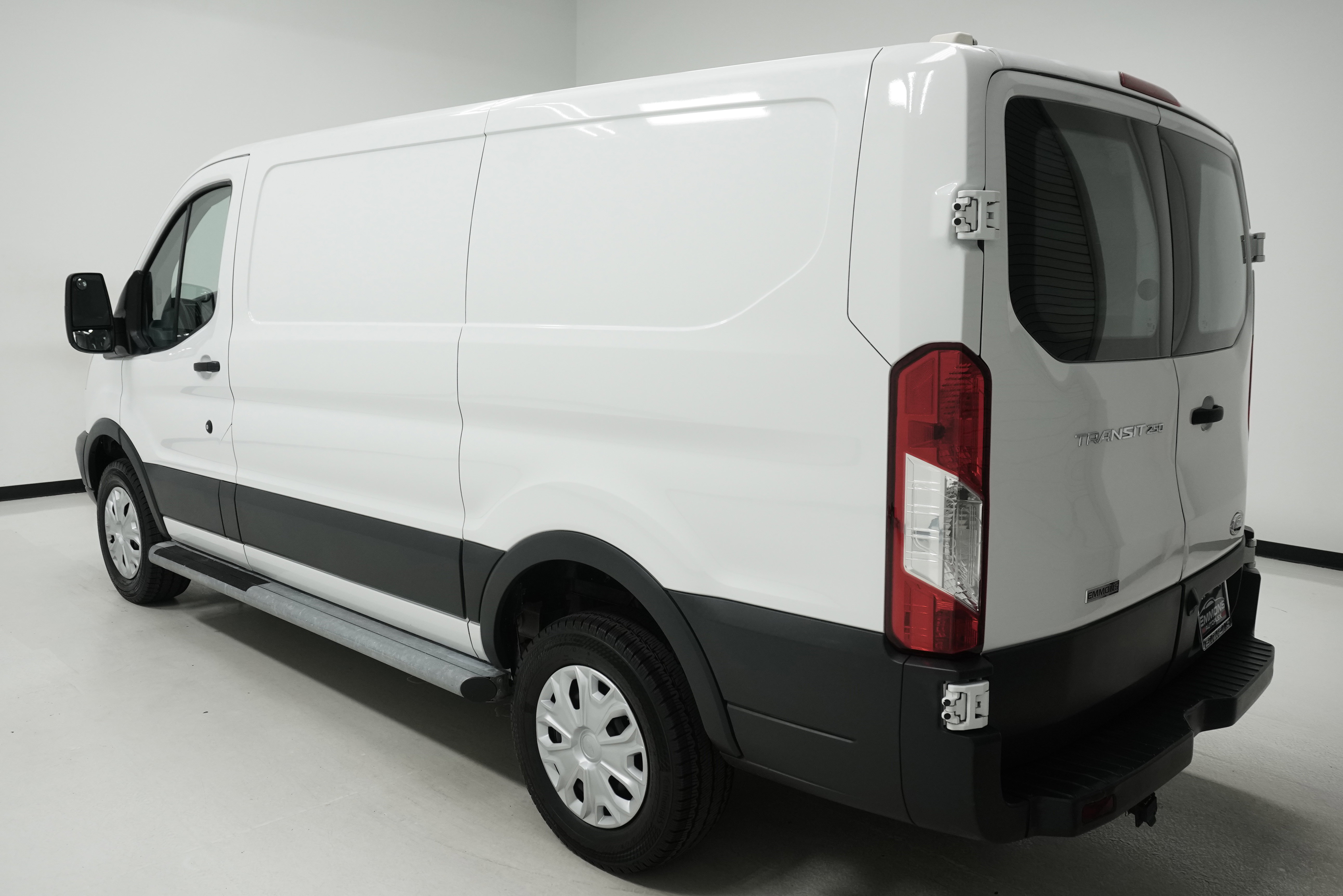 Used 2016 Ford Transit 250 130 Low Roof w/ Exterior Upgrade Package image 5