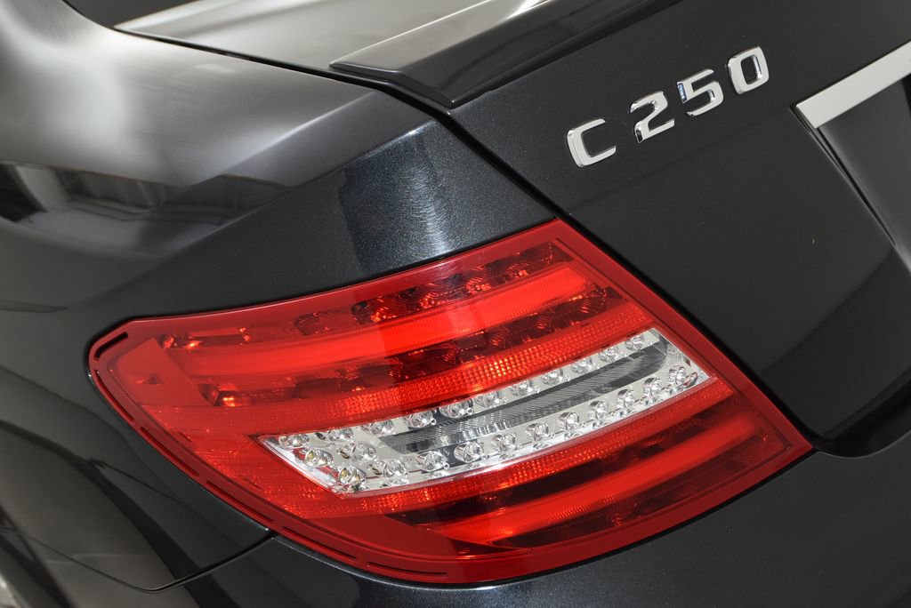 Used 2015 Mercedes-Benz C 250 Coupe image 38
