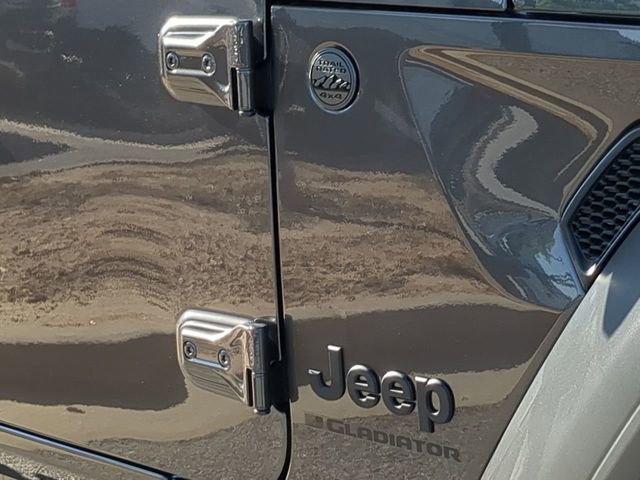 New 2025 Jeep Gladiator Sport AWD/4WD image 12