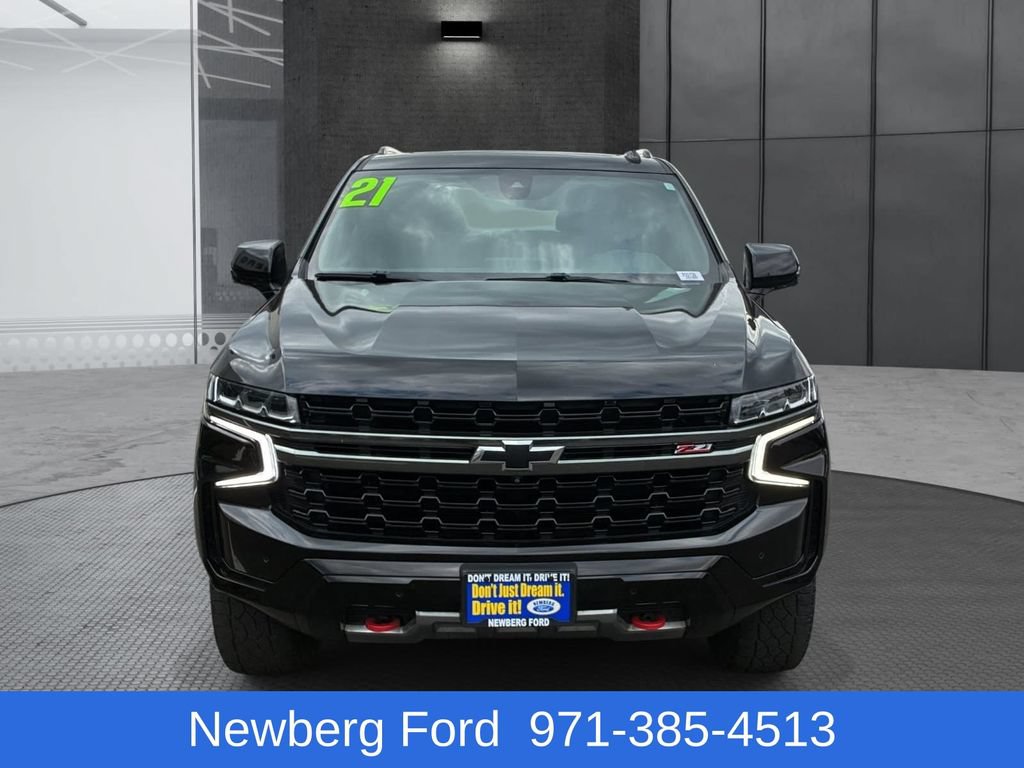 Used 2021 Chevrolet Suburban Z71 w/ Luxury Package AWD/4WD image 2